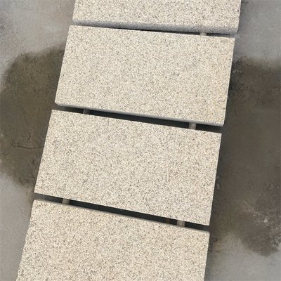 汇利黄锈石厂家 光板工程材料花岗岩火烧面 石材